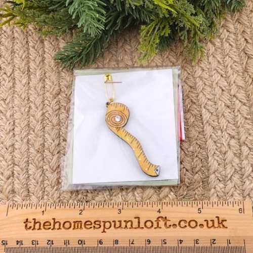 Quilter's Sewing Measuring Tape Wooden BROOCH - The Homespun Loft