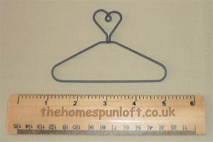 4" Heart Wire Quilt Hanger