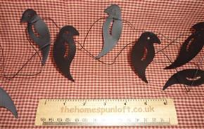 5ft Long Primitive Black Tin Garland with 3" Crow