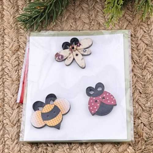 Beautiful Bugs Wooden Button Pack - The Homespun Loft