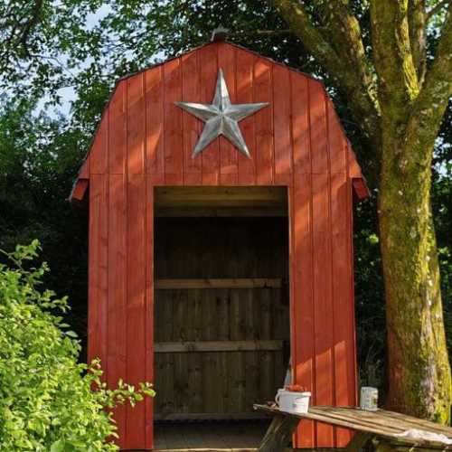 My American barn is coming on
