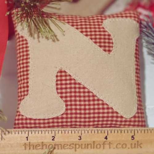 Set of 4 NOEL Christmas Primitive Mini Cushions - The Homespun Loft