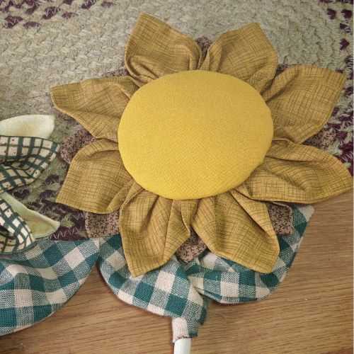 14" Mustard Homespun Primitive Fabric Sunflower - The Homespun Loft