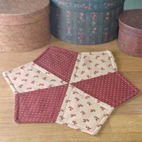 11" Handmade Quilted Civil War Fabric Mat - The Homespun Loft