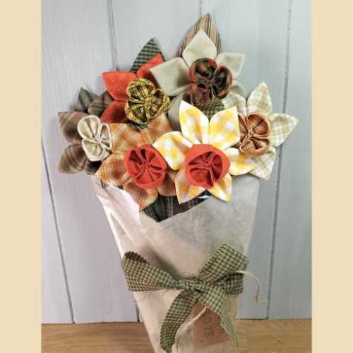 Primitive Fabric Daffodil Flower Bouquet C - The Homespun Loft