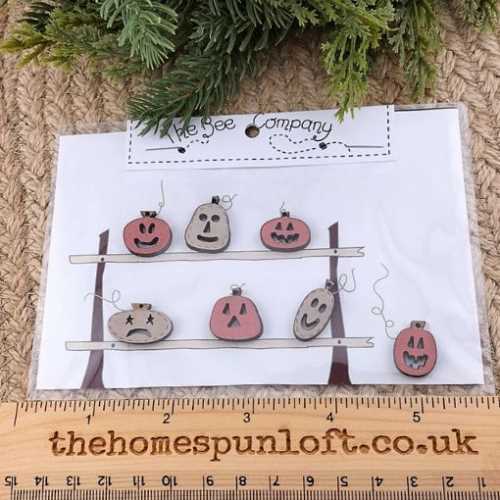 Halloween Primitive Wooden Jack O Lantern Buttons - The Homespun Loft