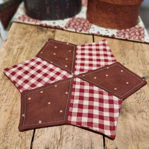 Homespun Star Quilted Candle Mug Table Mat - The Homespun Loft