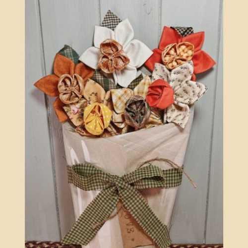 Primitive Fabric Daffodil Flower Bouquet A4 - The Homespun Loft
