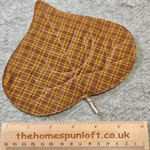 Handmade Quilted Fabric Autumn Homespun Leaf - The Homespun Loft