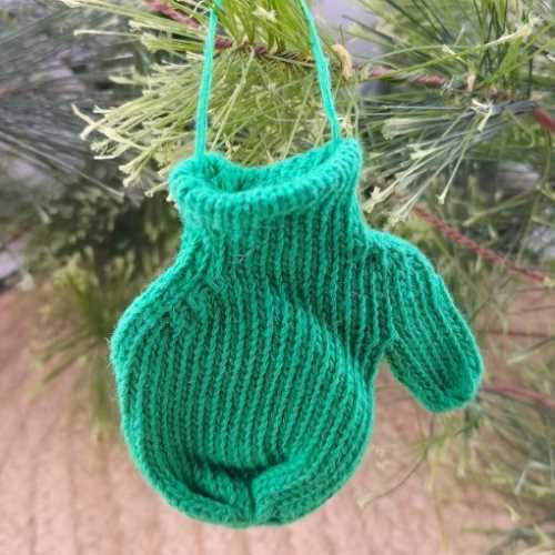 Elf Green Mitten Christmas Decoration - The Homespun Loft