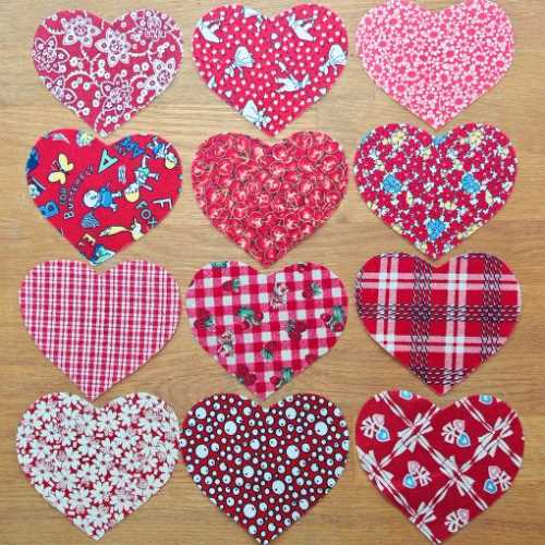 12 Retro Reds Cotton Fabric Heart Die Cut Shapes - The Homespun Loft