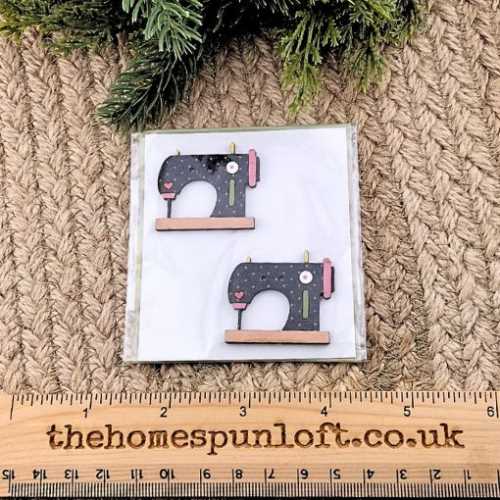 2 Sewing Machines Wooden Buttons - The Homespun Loft