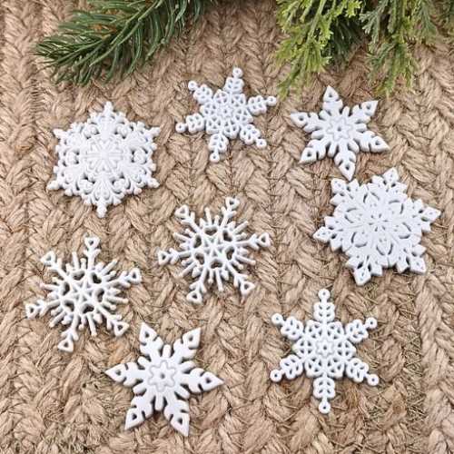 Christmas Winter New Fallen Snowflake Buttons - The Homespun Loft