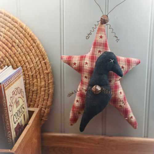 10" Primitive Crow Burgundy Homespun Star Hanger - The Homespun Loft