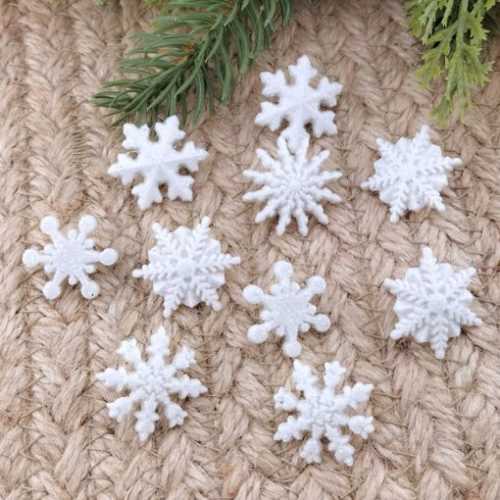 Glittery Snow Globe Snowflake Buttons - The Homespun Loft