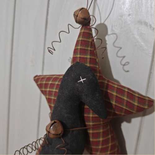 10" Primitive Crow Homespun Star Rusty Tin - The Homespun Loft
