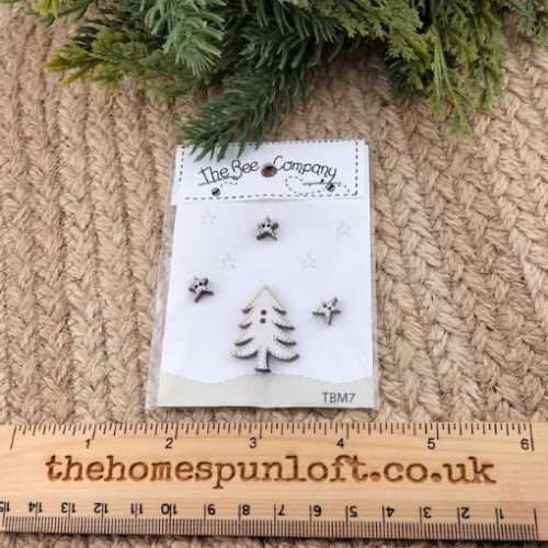 Primitive Winter White Christmas Tree and Stars - The Homespun Loft