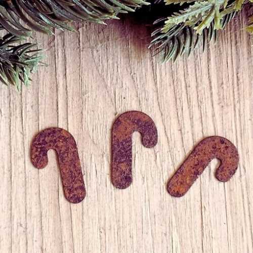 2.5cm Rusty Tin Primitive Christmas Candy Cane - The Homespun Loft