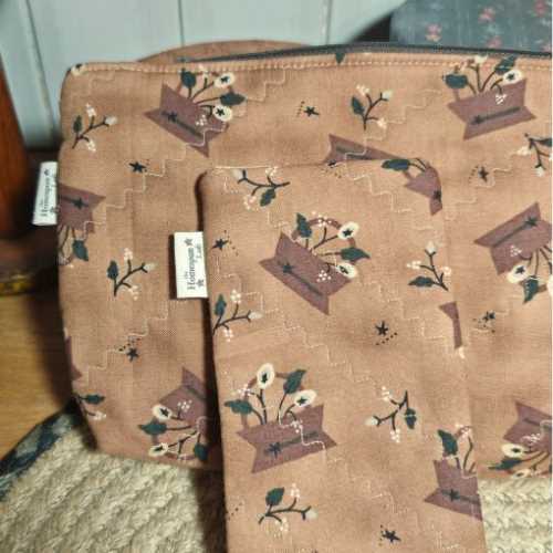 SET Primitive Zipped Bag and Glasses Case - The Homespun Loft