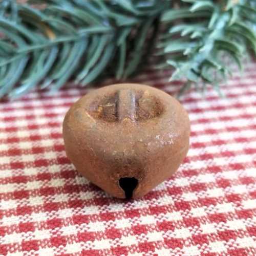 18mm Rusty Tin Primitive Bell - The Homespun Loft
