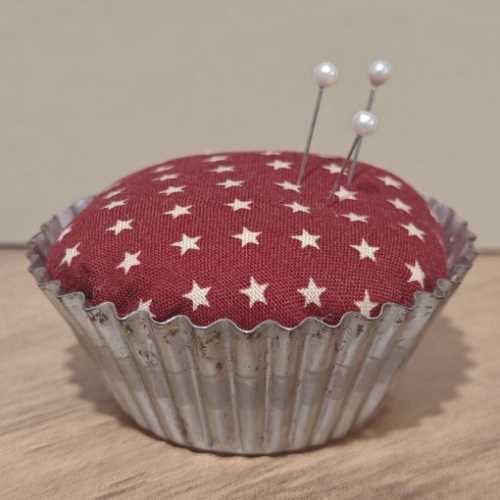 Civil War Star Pin Cushion in Vintage Tart Tin - The Homespun Loft